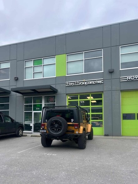 5491 Regent St, Burnaby, BC for sale - Building Photo - Image 2 of 24