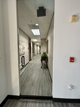 1150 Clear Lake City Blvd, Houston, TX for lease Interior Photo- Image 2 of 8