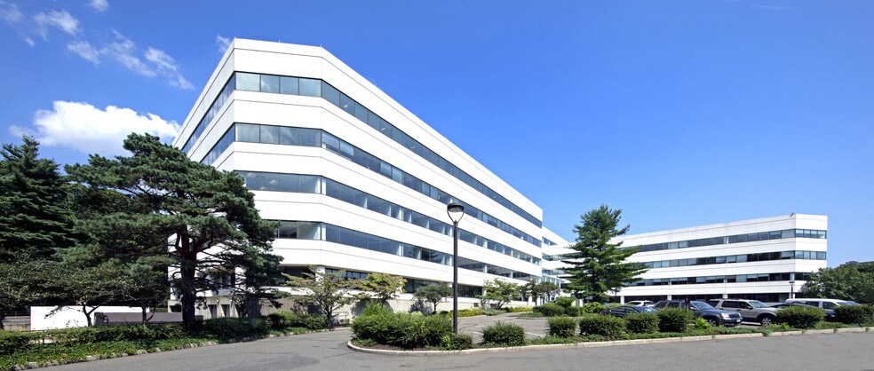 800 Connecticut Ave, Norwalk, CT for lease - Building Photo - Image 1 of 1