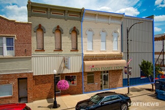 Plus de détails pour 128 & 134 Locust St, Pana, IL - Bureau à vendre