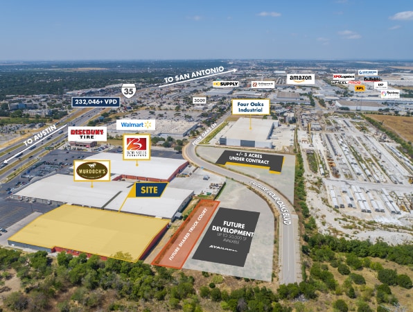 17975 IH 35 N, Schertz, TX for lease - Primary Photo - Image 1 of 5