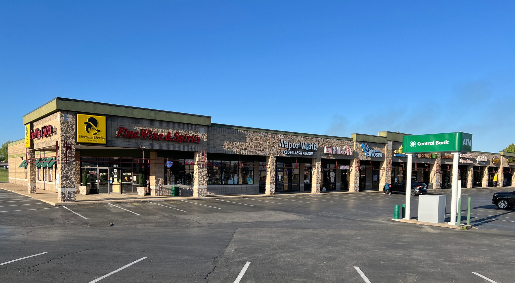 1380 E Republic Rd, Springfield, MO for lease Building Photo- Image 1 of 5