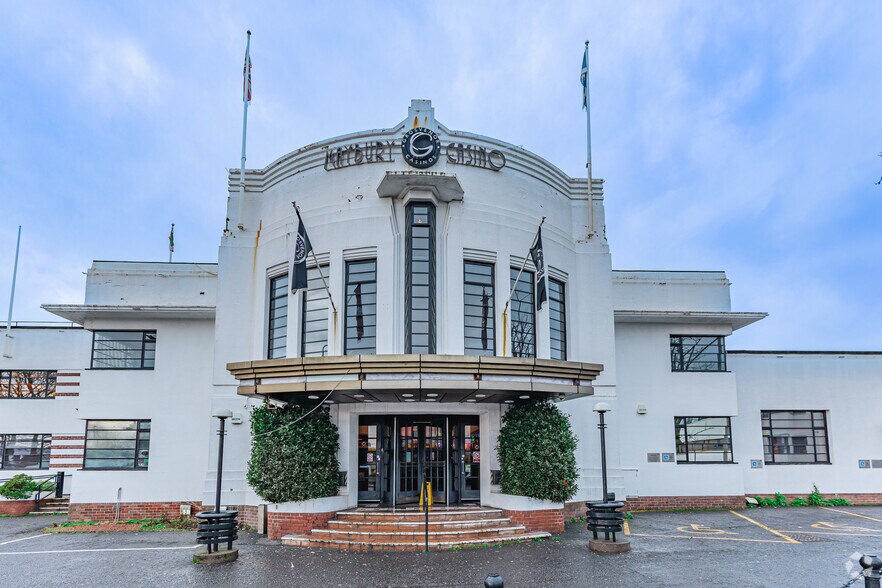 1-5 South Maybury, Edinburgh for sale - Building Photo - Image 3 of 4