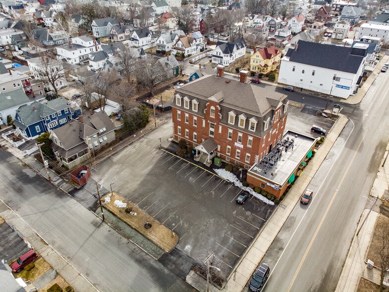 130 Parker St, Lawrence, MA à louer - Photo du bâtiment - Image 3 de 9