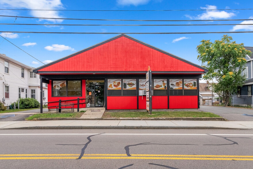 296 Main St, Milford, MA for sale - Building Photo - Image 1 of 23