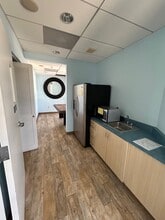 105 W Torrance Blvd, Redondo Beach, CA à louer Photo intérieure- Image 1 de 14