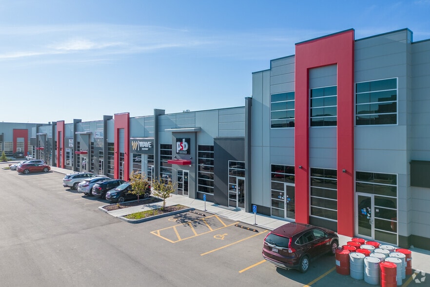 6520 36 St NE, Calgary, AB for sale - Primary Photo - Image 1 of 1