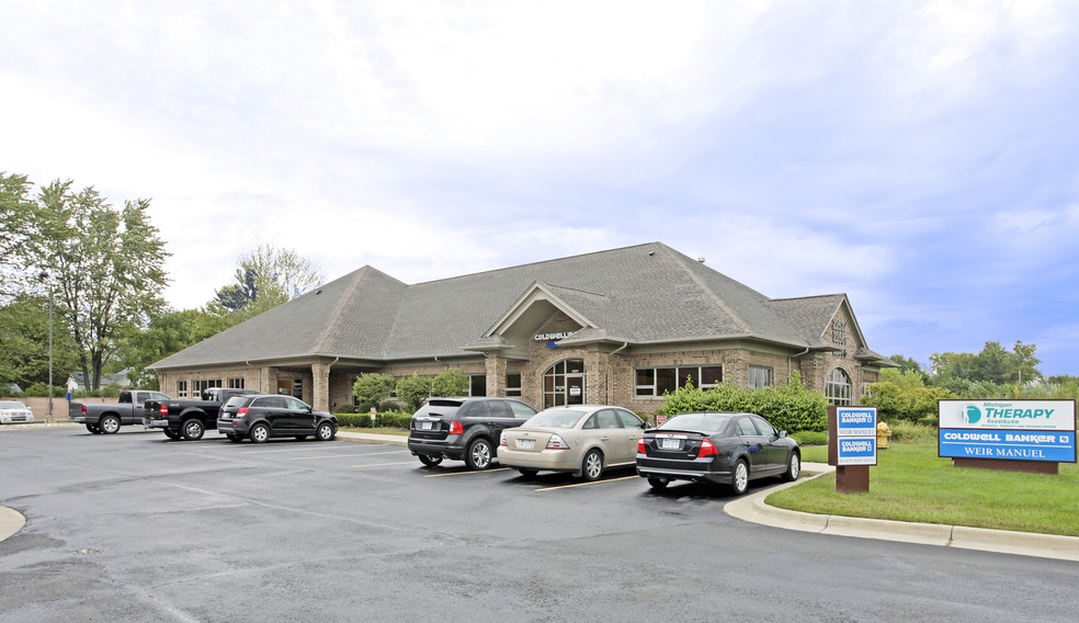 22537-22573 Hall Rd, Macomb Township, MI for lease - Building Photo - Image 1 of 6