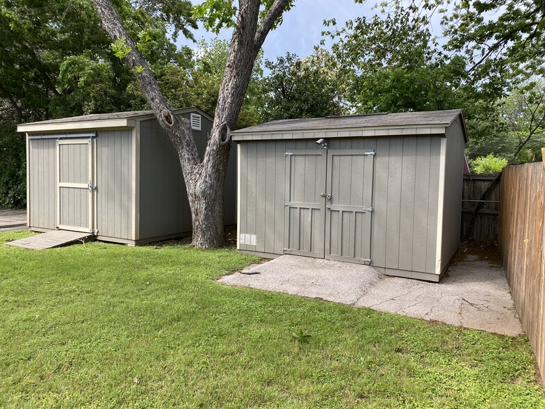 2102 W Ben White Blvd, Austin, TX for sale - Building Photo - Image 2 of 16