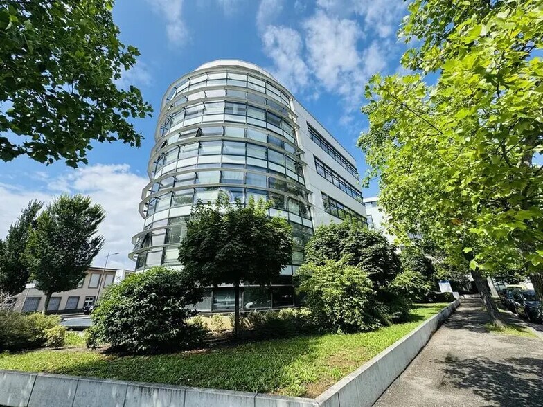 Bureau dans Strasbourg à louer - Photo du bâtiment - Image 2 de 12