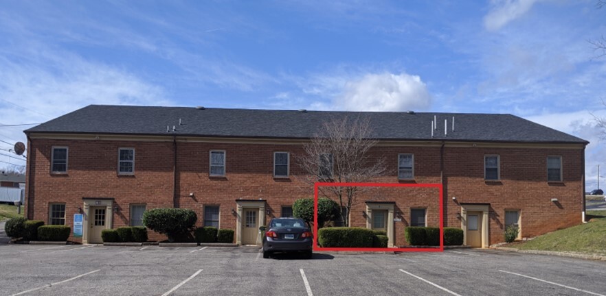 21 Timberoak Ct, Lynchburg, VA for lease - Building Photo - Image 1 of 1