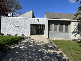 Plus de détails pour 100 Camp St, Hyannis, MA - Bureau à vendre