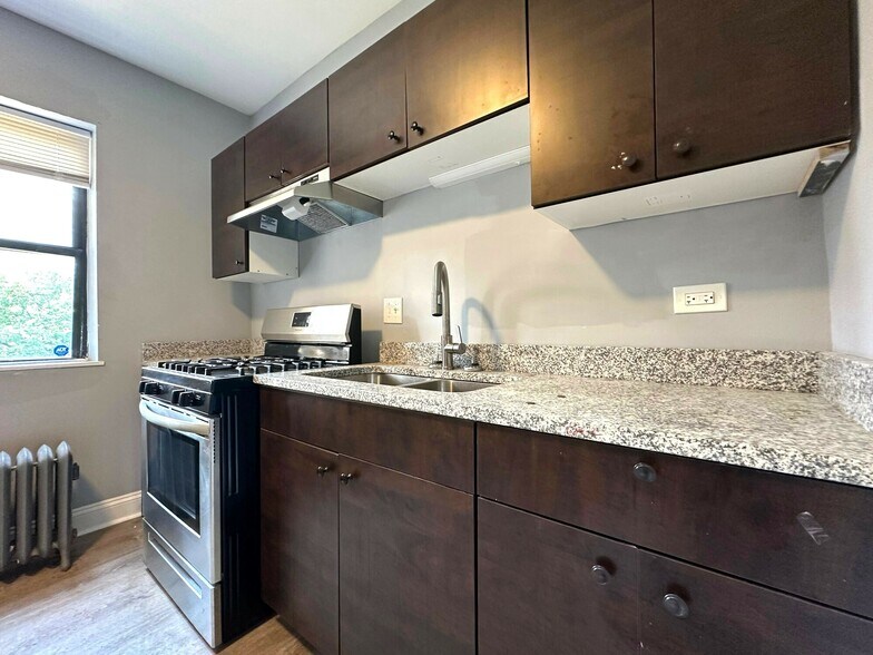 7200 S Lowe Ave, Chicago, IL à vendre - Photo du bâtiment - Image 2 de 5