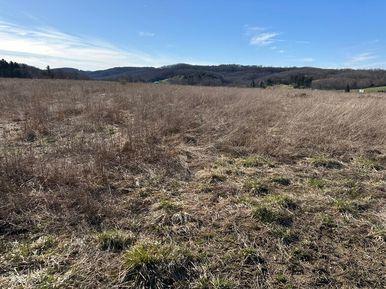 3004 Flat Top Rd, Ghent, WV à vendre - Photo du bâtiment - Image 3 de 5