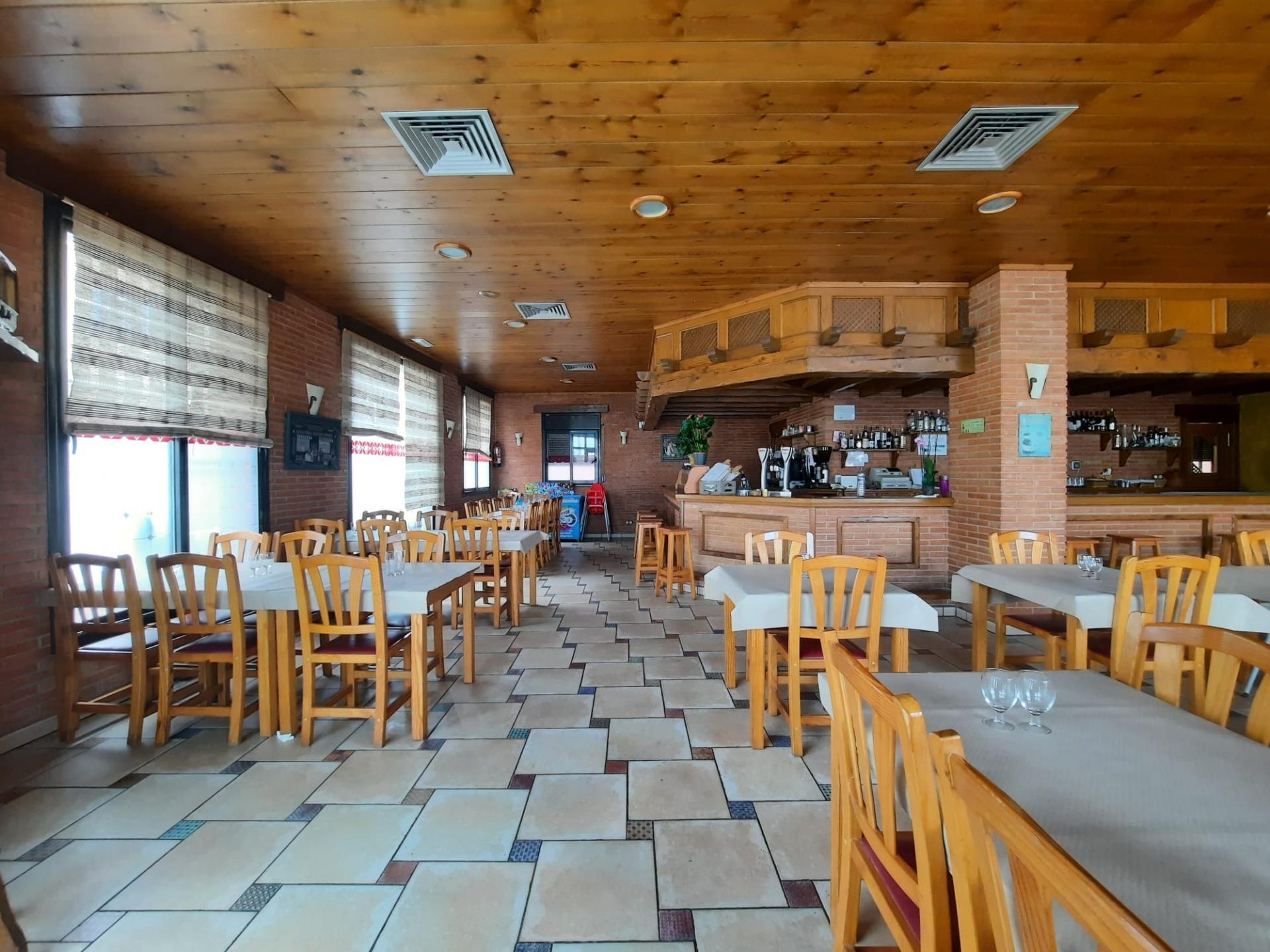 Commerce de détail dans Deltebre, Tarragona à louer Photo intérieure- Image 1 de 15