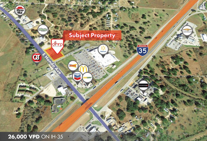 671 E Hondo Ave, Devine, TX for sale - Building Photo - Image 2 of 4