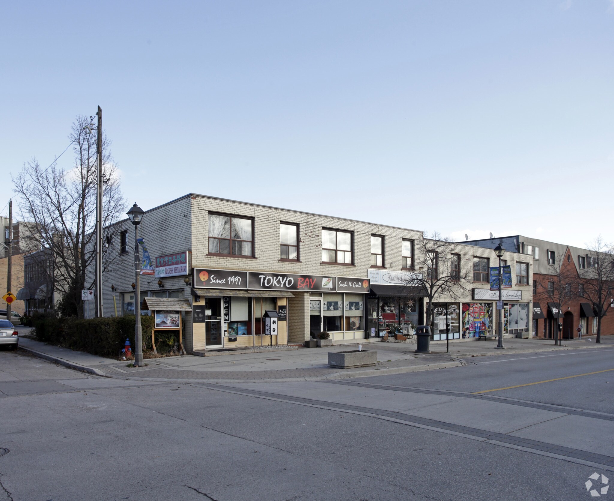 111-125 Kerr St, Oakville, ON for sale Primary Photo- Image 1 of 1
