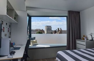 Plus de détails pour 31-33 High St, Southampton - Multi-résidentiel à vendre