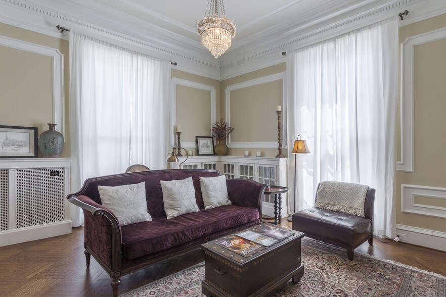 453 Angell St, Providence, RI à vendre - Photo du bâtiment - Image 3 de 29