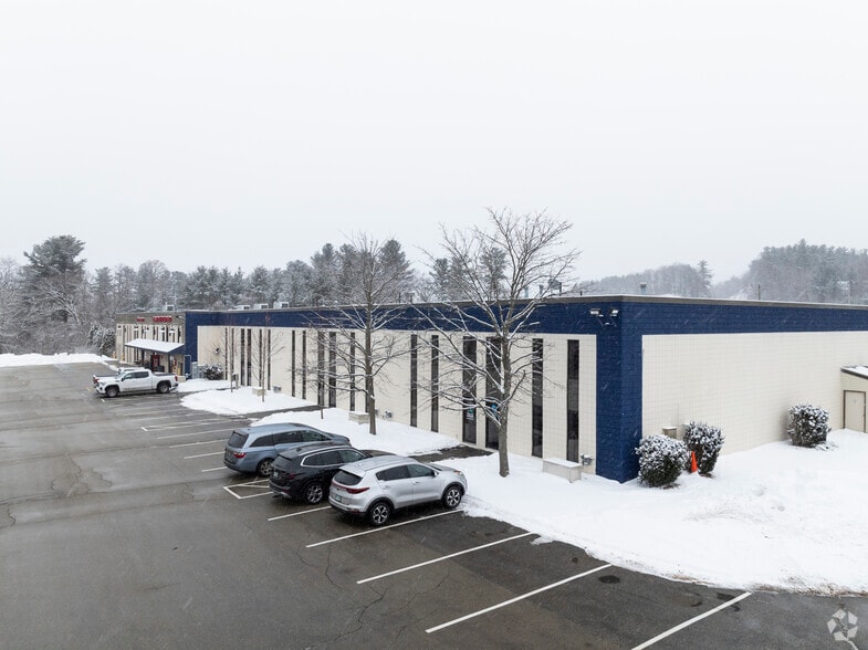 15 Londonderry Rd, Londonderry, NH for lease - Building Photo - Image 3 of 6