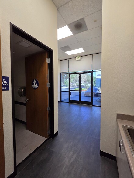 1151 Ringwood Ct, San Jose, CA for lease - Building Photo - Image 3 of 13