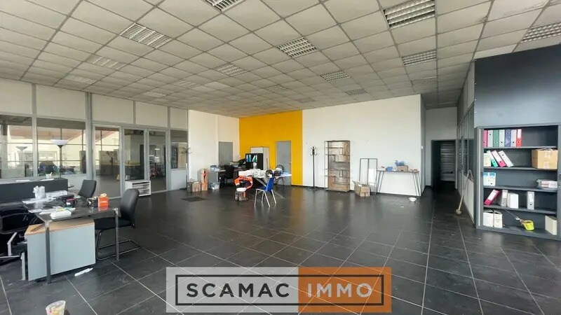 Flex in Milly-la-Forêt for sale - Interior Photo - Image 1 of 13