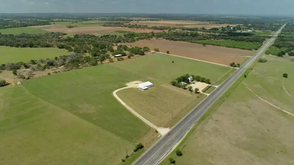 11157 US 290, Hye, TX à vendre - Photo du bâtiment - Image 3 de 37