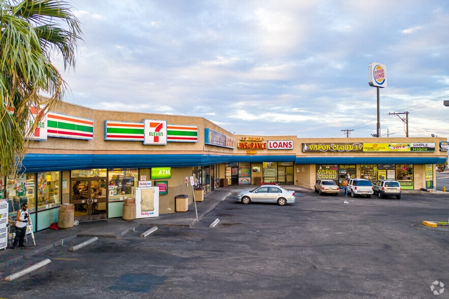 2401-2413 S Eastern Ave, Las Vegas, NV for lease - Primary Photo - Image 1 of 8