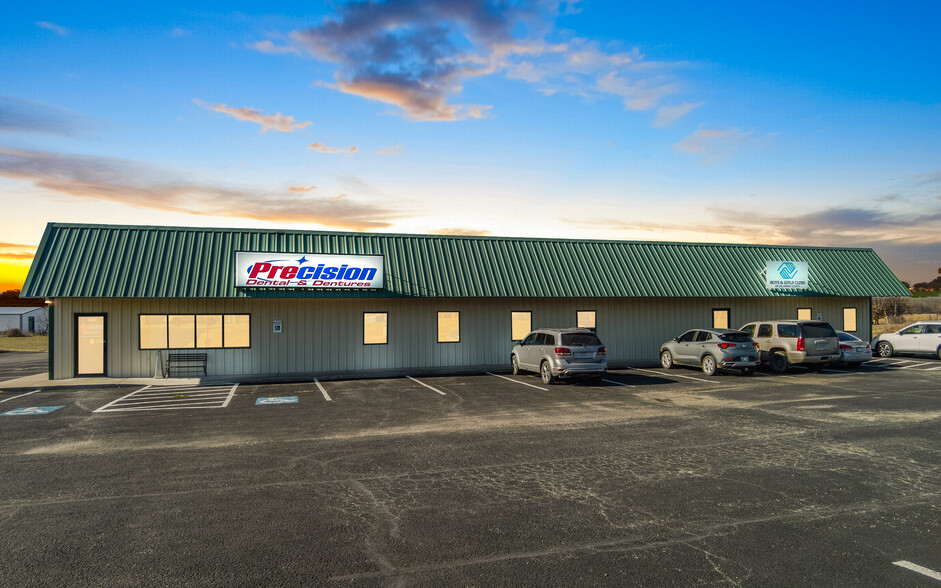 1419 N Main St, Jay, OK for sale - Building Photo - Image 1 of 9