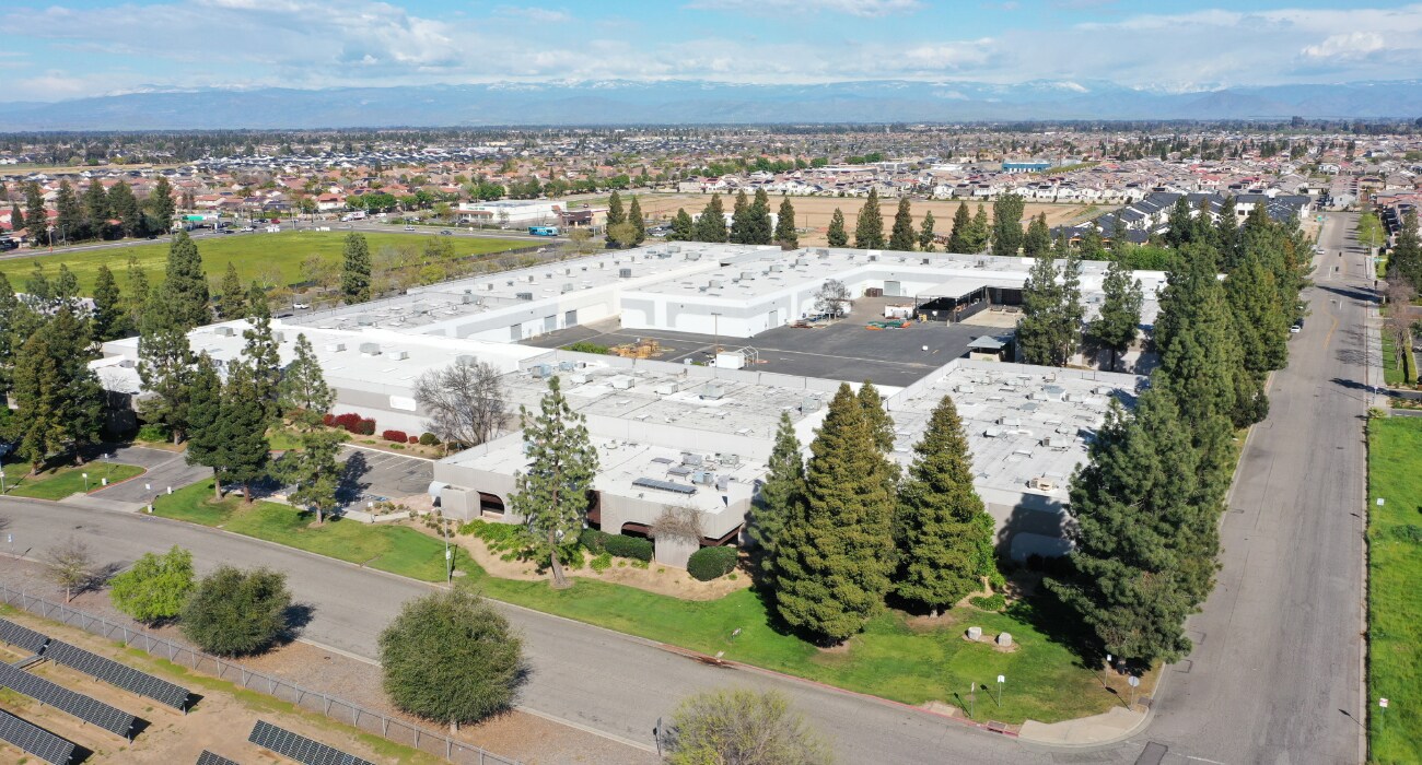 2842 N Business Park Ave, Fresno, CA à vendre Photo du bâtiment- Image 1 de 16