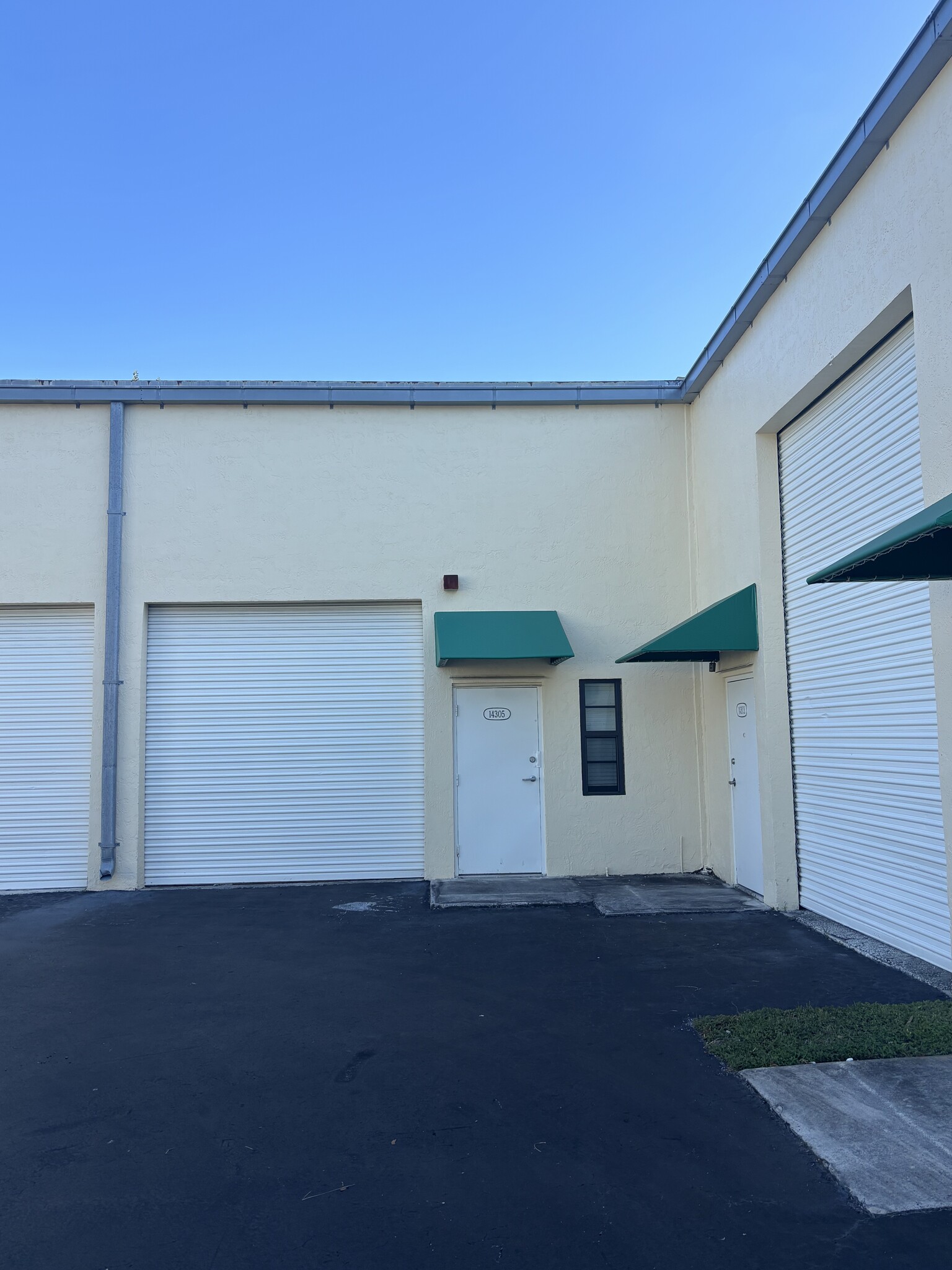 14305 SW 142nd St, Miami, FL for lease Building Photo- Image 1 of 6