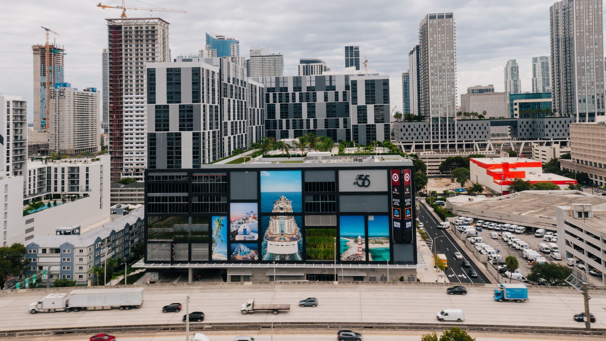249 NW 6th St, Miami, FL à louer Photo du bâtiment- Image 1 de 12