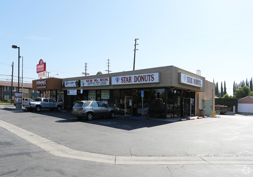 18300 Vanowen St, Reseda, CA for sale - Primary Photo - Image 1 of 1