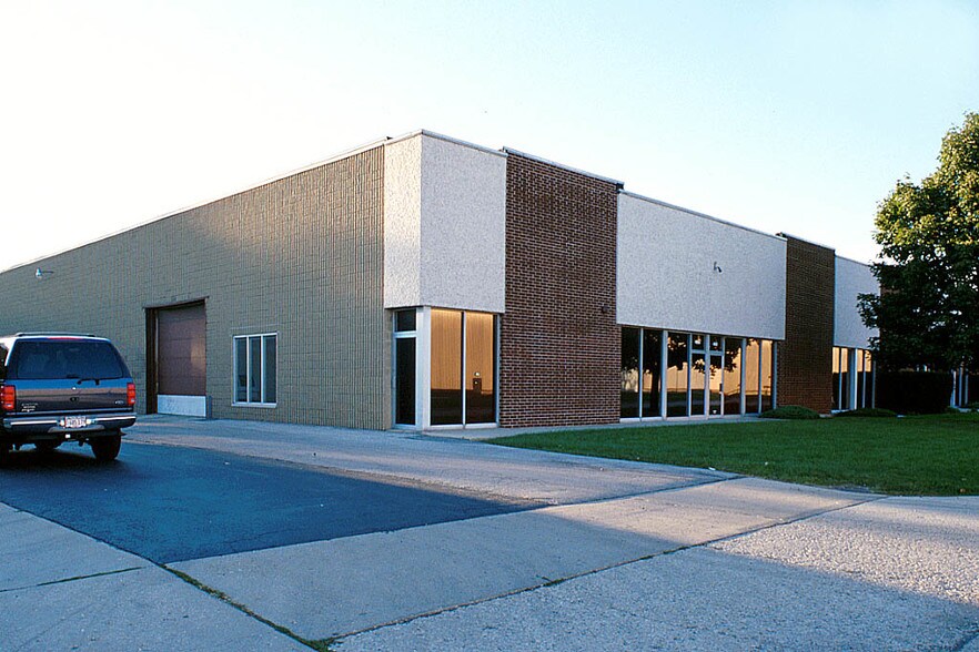 464-480 Country Club Dr, Bensenville, IL à louer - Autre - Image 2 de 8