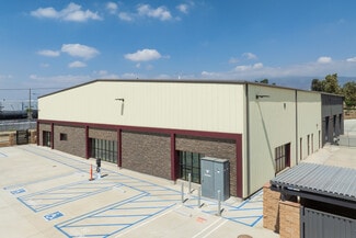 Plus de détails pour 8247 Lime Ave, Fontana, CA - Industriel à louer