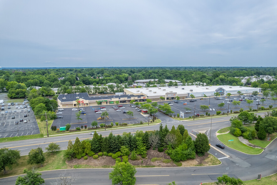 937-989 Church Rd, Cherry Hill, NJ à louer - Photo du bâtiment - Image 1 de 9