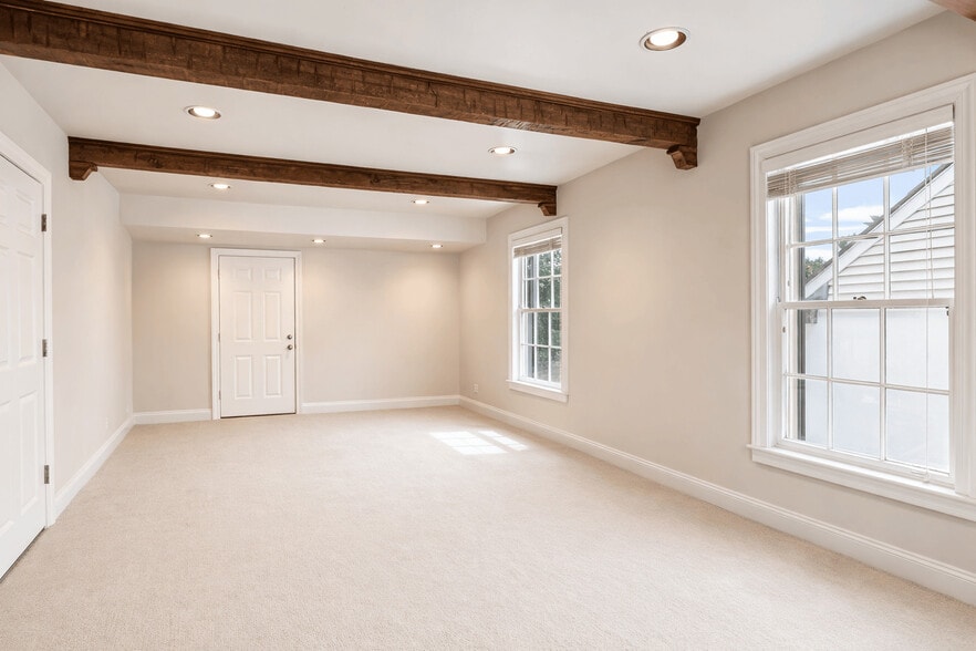 413 E Iris Dr, Nashville, TN à vendre - Photo intérieure - Image 3 de 10