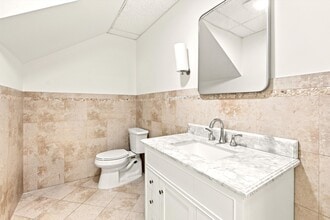 2721 NW 19th St, Pompano Beach, FL à louer Photo du bâtiment- Image 2 de 12