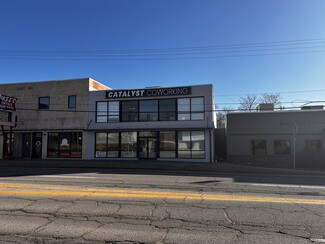 Plus de détails pour 2510 E 15th St, Tulsa, OK - Cotravail à louer