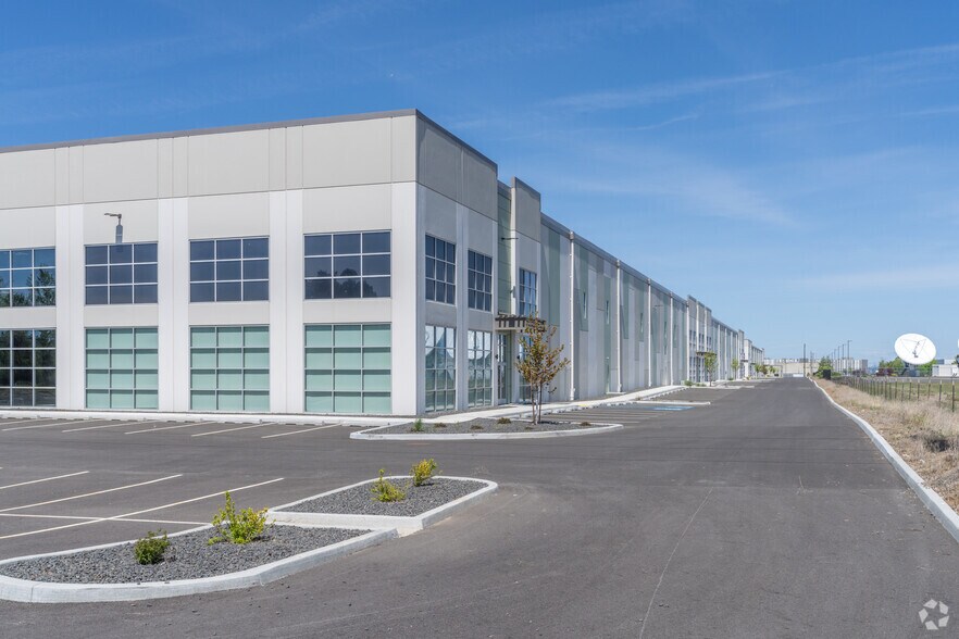 10015 W Hallett Rd, Spokane, WA for sale - Building Photo - Image 2 of 5