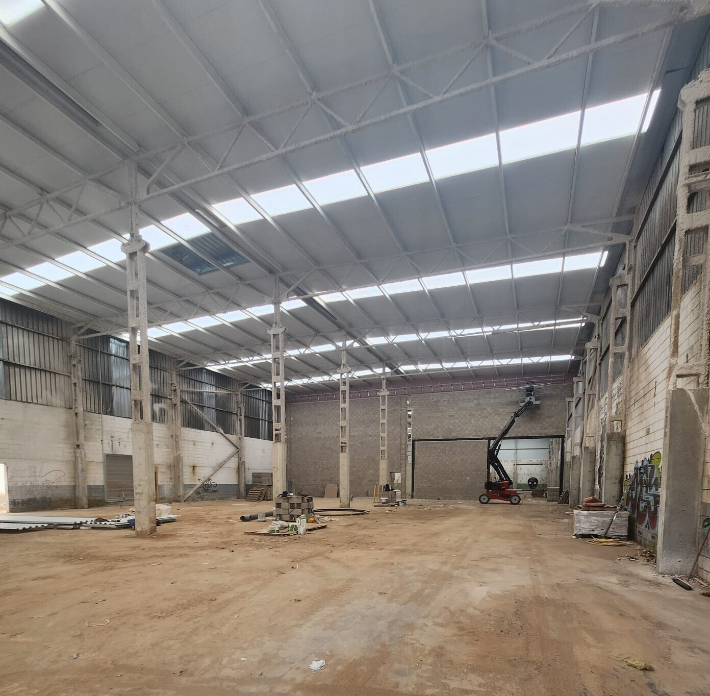 Industrial in La Llagosta, Barcelona for lease Interior Photo- Image 1 of 21