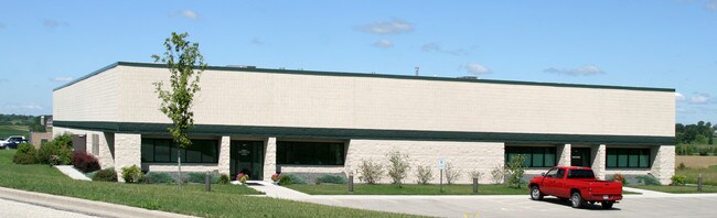 More details for 1665-1667 Independence Ave, Hartford, WI - Industrial for Lease