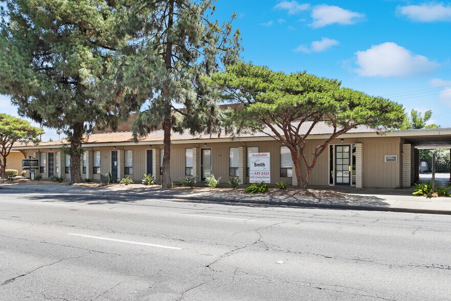 1543-1581 W Shaw Ave, Fresno, CA à louer - Photo du bâtiment - Image 2 de 49