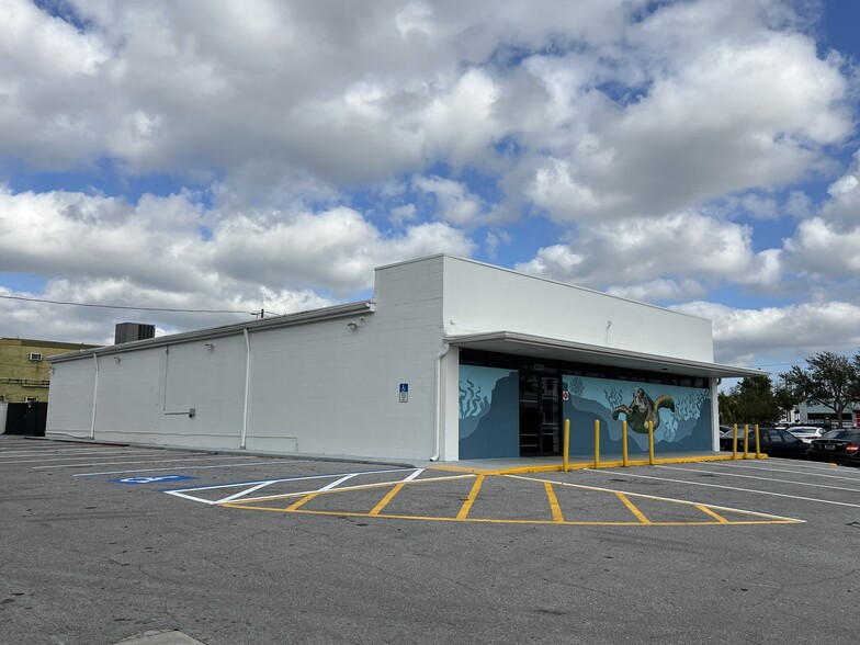 3435 30th Ave N, Saint Petersburg, FL for lease - Building Photo - Image 3 of 24