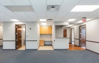 245 Village Center Pky, Stockbridge, GA for lease Interior Photo- Image 2 of 8