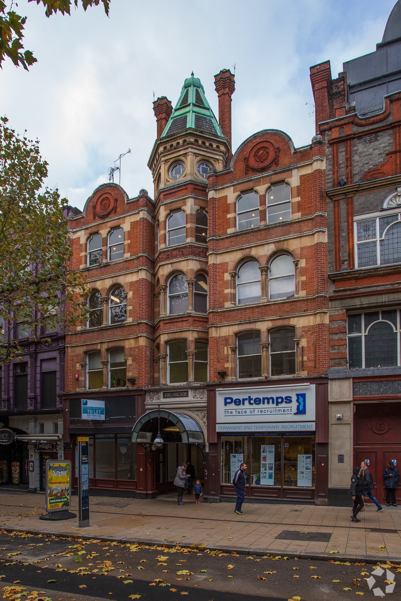 32-34 High St, Croydon à louer Photo du bâtiment- Image 1 de 5