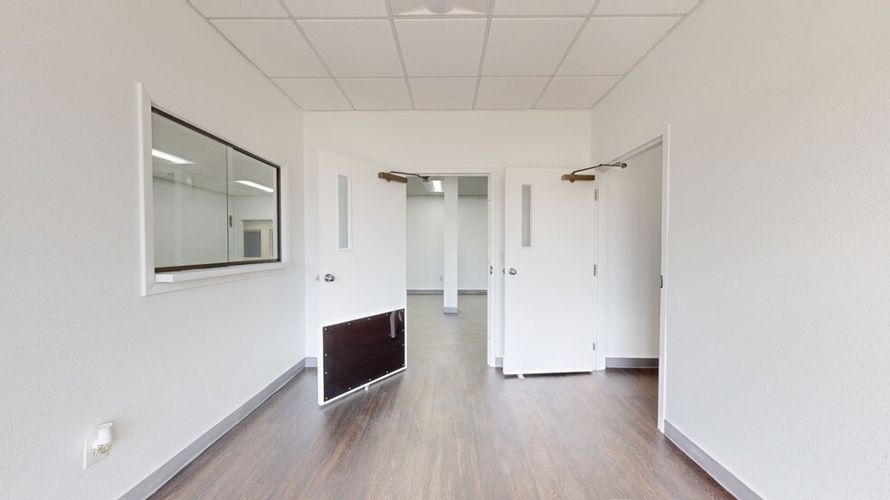 6708 Harney Rd, Tampa, FL à louer - Numérisation 3D de Matterport - Image 2 de 38