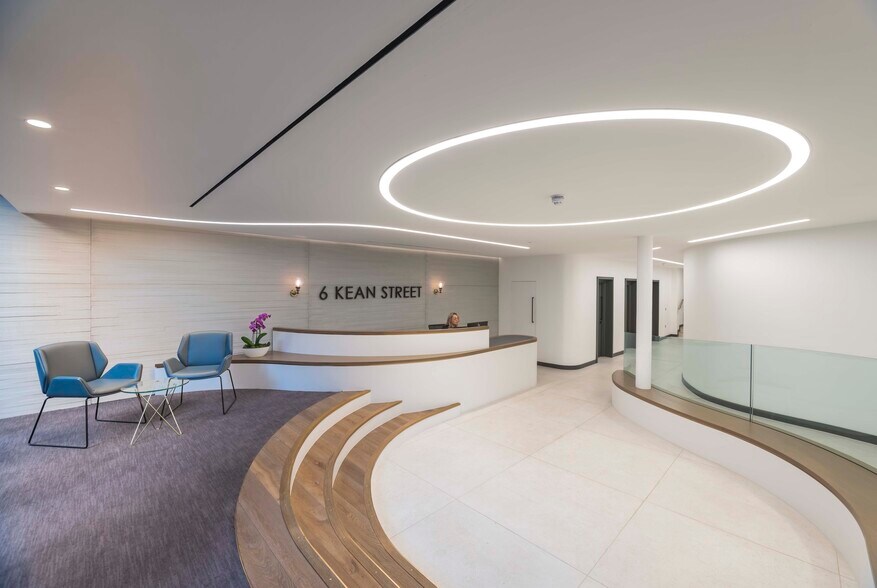 6 Kean St, Londres à louer - Hall d’entrée - Image 3 de 10