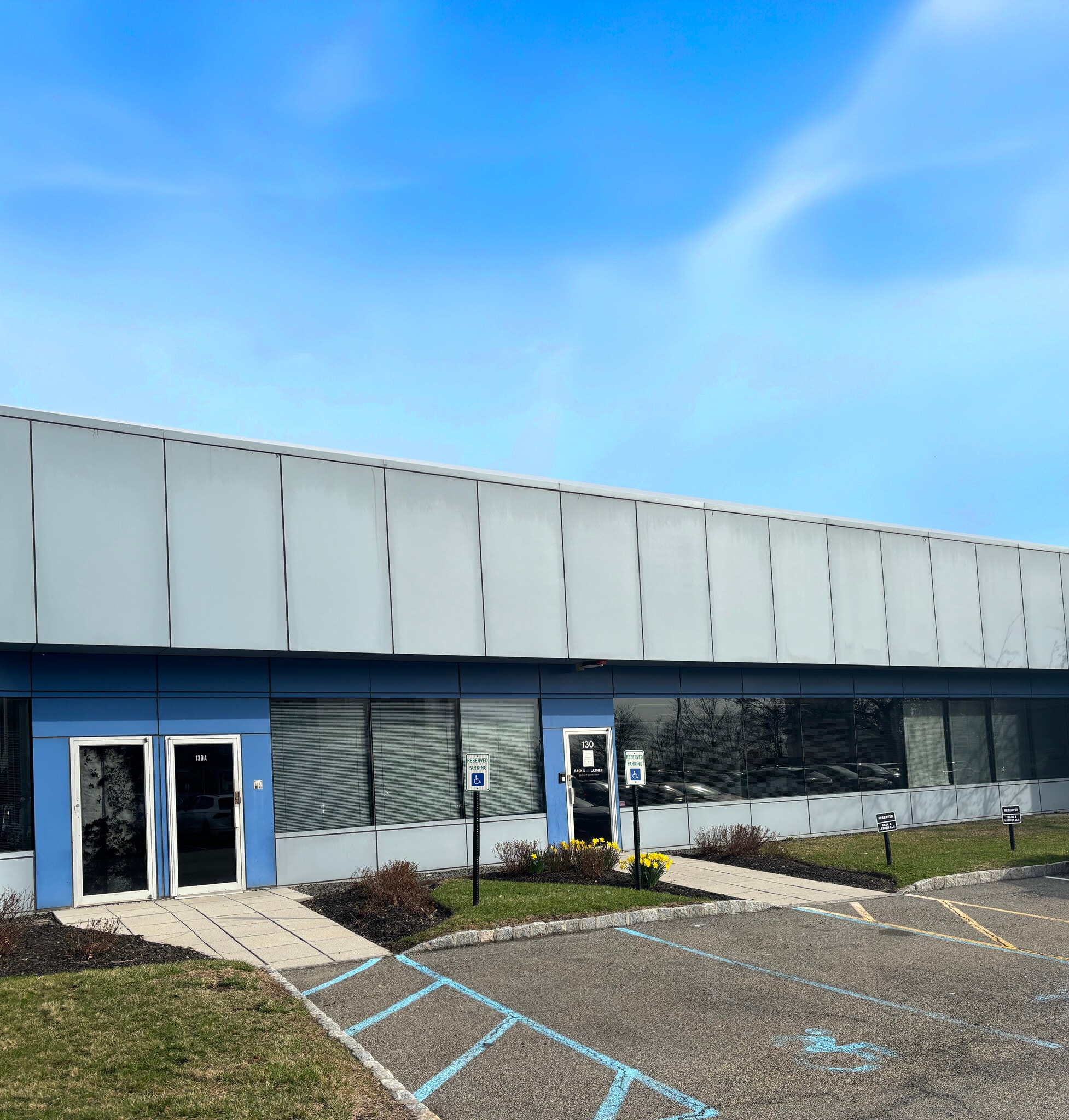 200 Corporate Blvd S, Yonkers, NY for lease Interior Photo- Image 1 of 2