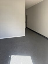 5889 S Williamson Blvd, Port Orange, FL à louer Photo intérieure- Image 2 de 7